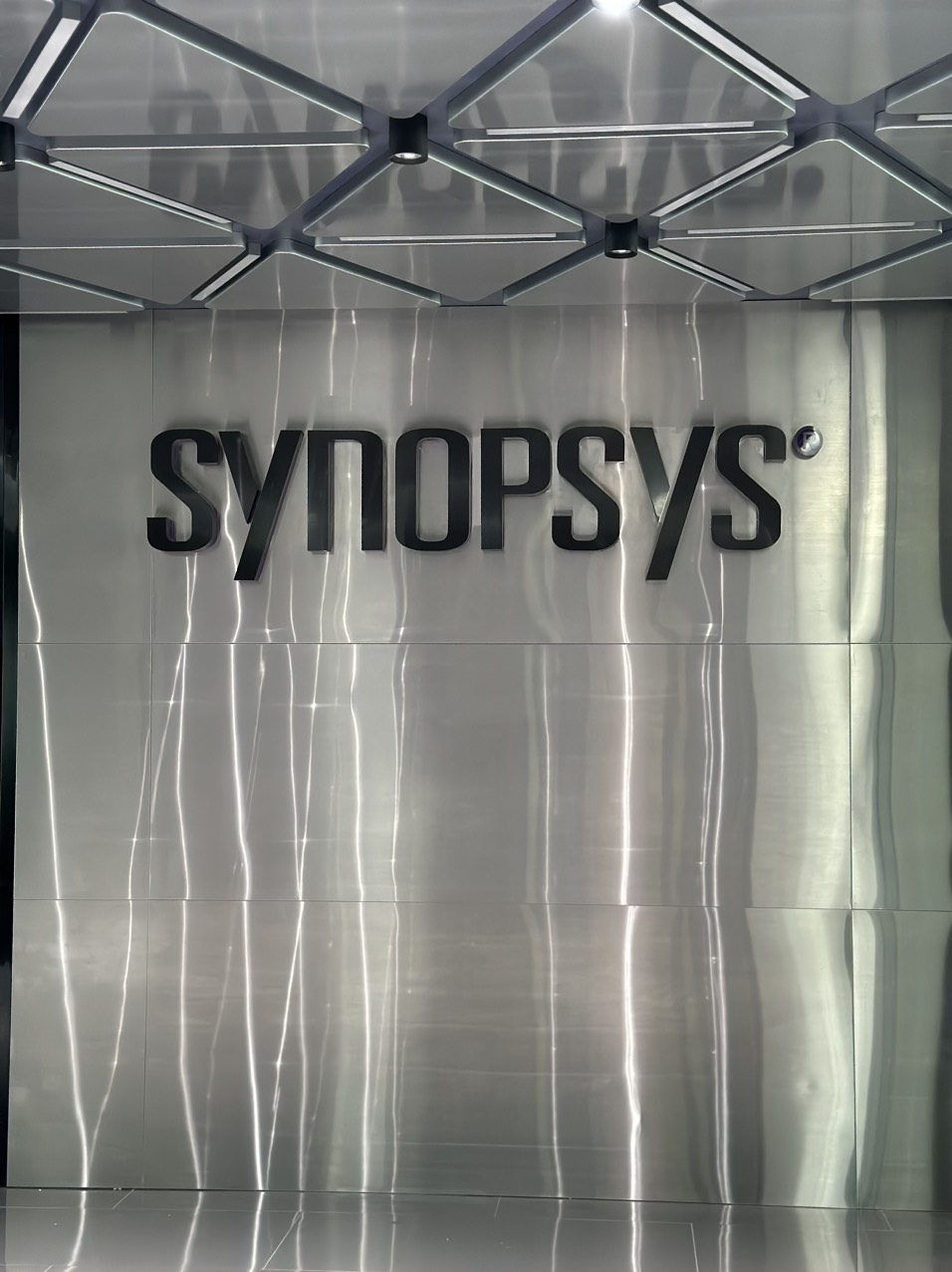 Synopsys Inc. Price Prediction: Can SNPS Stock Price Fall Soon?